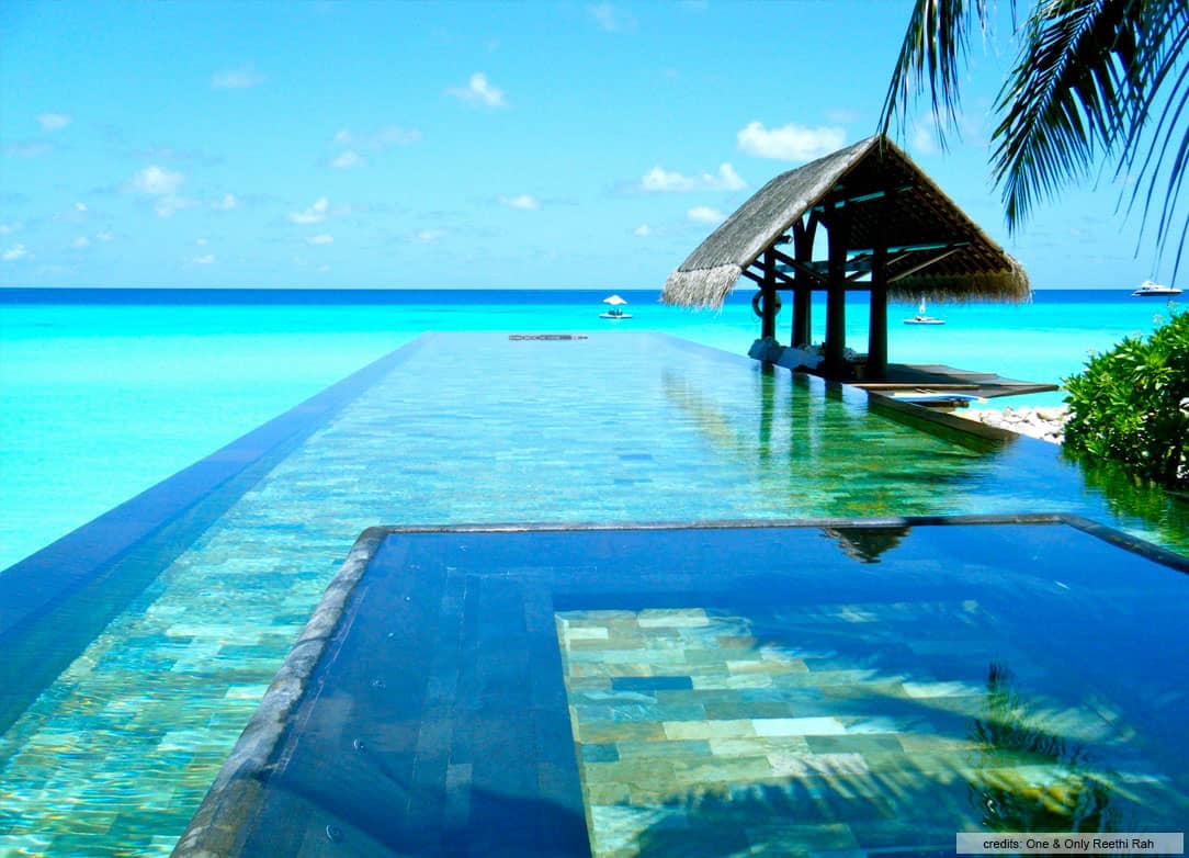 Piscine de l'hôtel One & Only Reethi Rah dans l'archipel des Maldives